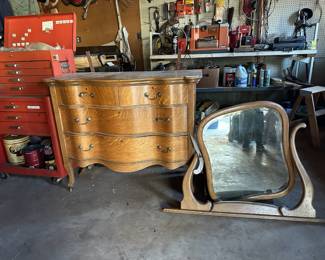 	#127	Oak Serpentine 4 drawer Chest w/mirror (as is)	$100.00																											