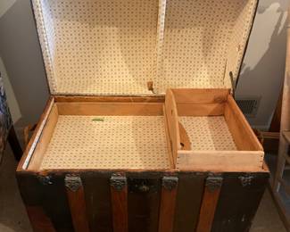 	#9	Antique Vintage Camelback Steamer Trunk - 32Lx19Wx24H	 $ 100.00 																											