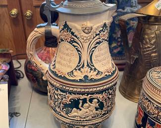 	#119	Large German Bernstein 	$35.00																											