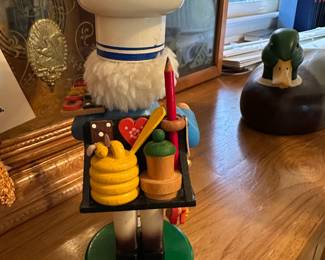 	#139	Vintage Steinbach German Gingerbread Baker - Musical 10" Smoker "Nutcracker"	$32.00																											