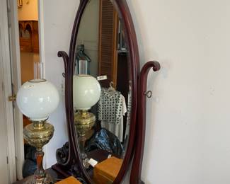 	#31	Antique Vanity Style Dresser - 3 drawer - 36x21x26 (mirror 36x48)	 $ 125.00 																											