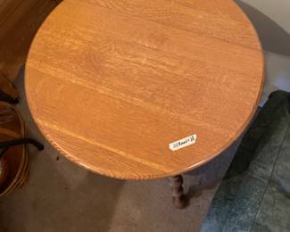 	#10	Oak Side Table/Parlor Table - 24"Round x 28"	 $ 100.00 																											
