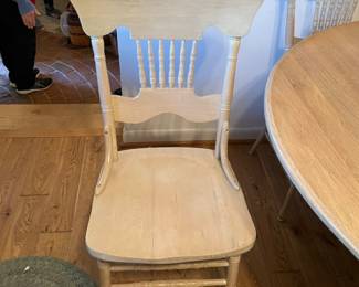 	#1	Bleached Oak - Pedestal Dining Room Table w/7 coordinating chairs (4 with cane bottom, 3 carved back) 2 leaves 11" each. 56-78x54x30	 $ 175.00 																											