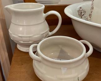 	#100	Longaberger Woven Traditions - Sugar and Creamer	$20.00																											