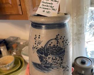 	#81	Rowe Pottery Handmade Cambridge Wisconsin 1991	$40.00																											