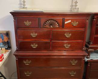 	#21	Highboy Chippendale Chest of Drawers - 6 drawer dresser.	 $ 200.00 																											