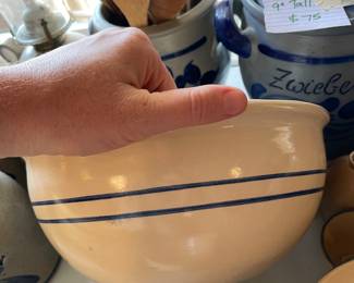 	#92	Marshall Texas - Casey Pottery Thick - set of 3 mixing bowls. 10" 8" 6.5"	$60.00																											