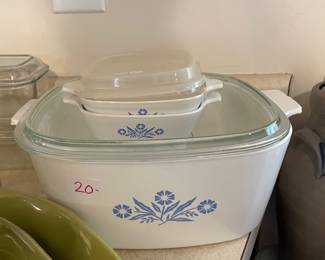 	#77	Corningware 4 qt - blue cornflower + 2 small dishes w (plastic lid)	$30.00																											