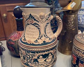 	#119	Large German Bernstein 	$35.00																											