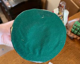 	#103	Vintage Holland Mould 18pc Hand Painted Ceramic Nativity Set	$120.00																											