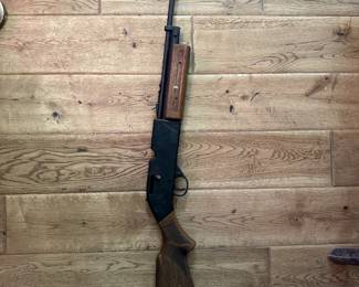 	#144	Vintage Crosman Powermaster BB gun - 760	$25.00																											