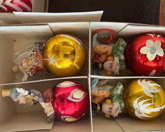	#147	MCM Fontanini Clown Ornaments - 1960 Hand Painted set of 4	$80.00																											