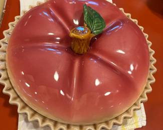 Ceramic Apple Shaped Covered Pie Baking Dish – Made in Japan
