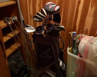 . . . Callaway bag, clubs