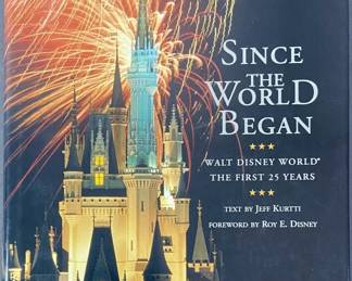 WALT DISNEY WORLD BOOK