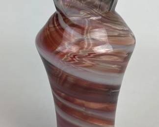 ART GLASS VASE