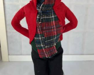 Byers Choice  The Skaters