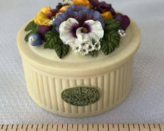 Artisan Flair, Inc Pansy Collection, Trinket Box