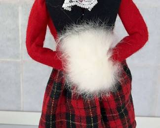 Byers Choice  Grandmother Skating