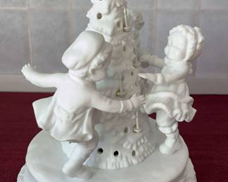 Dept 56 Silhouette Treasures, Ring Around the Christmas Tree Lighted Figurine