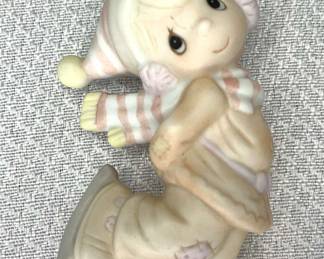 Precious Moments 1982 Ornament Dropping in for Christmas