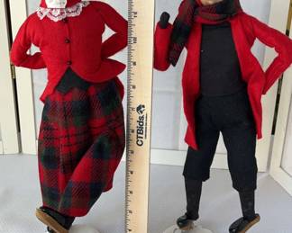 Byers Choice  Skating Grandparents Matching Pair