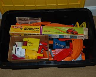 Hot WHEELS TRACK