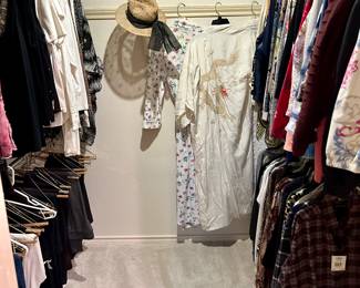 Women’s clothes Sz Sm-XL, Many still with tags 