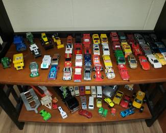 Vintage Cars & Trucks 