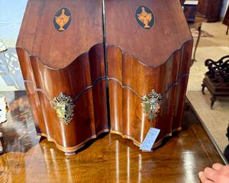 Pair of knife boxes
