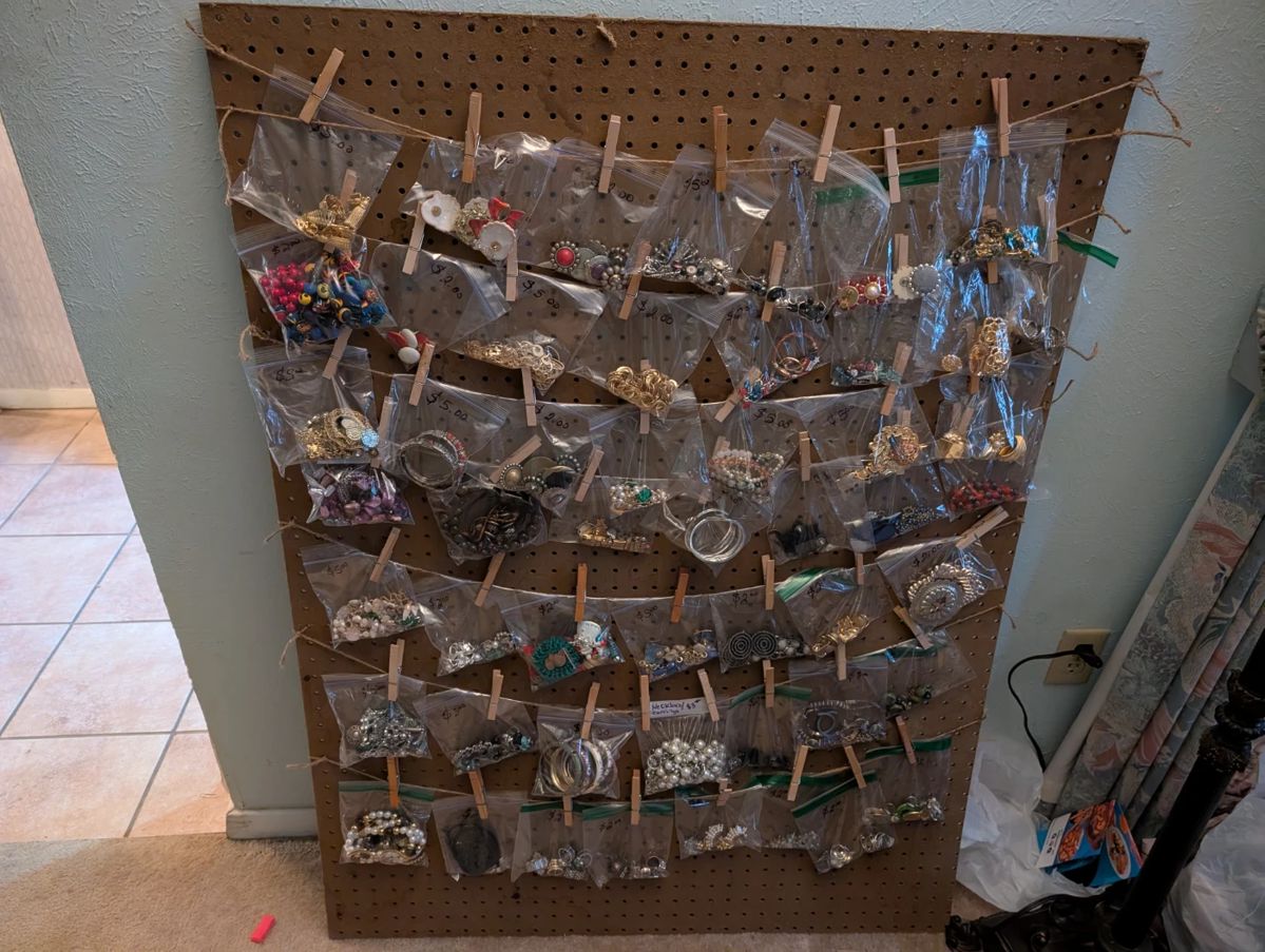 Lots of Jewelry