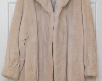 Christian Dior Sheared Beaver Coat. Size small.