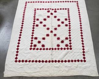 Lot # : 109 - Vintage quilt
