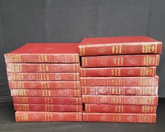 Lot # : 326 - Group of Collier's Encyclopedia yearbooks
