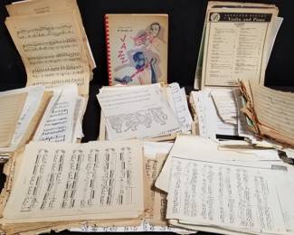 Lot # : 441 - Group of vintage sheet music
