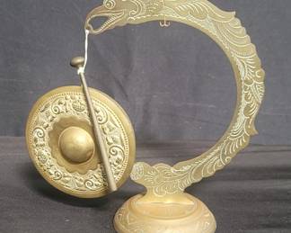 Lot # : 285 - Vintage brass dragon gong
