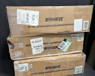 Lot # : 489 - Three Kohree RV stabilizer jacks
