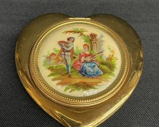 Lot # : 409v - Vintage heart powder compact
