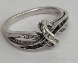 Lot # : 104 - Clear diamond, black diamond & sterling silver
