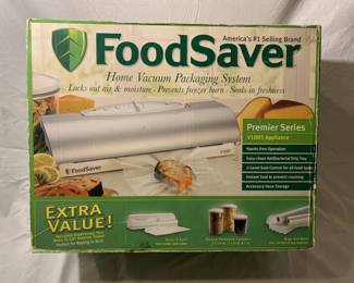 Lot # : 383f - Food Saver home vacuum packaging system premier
