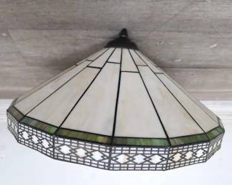 Lot # : 109a - Tiffany-style stained glass hanging chandelier
