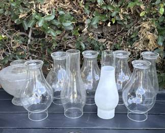 Lot # : 316z - 9 vintage glass kerosene lamp hurricane
