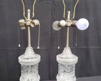 Lot # : 452 - Pair of vintage etched glass table lamps
