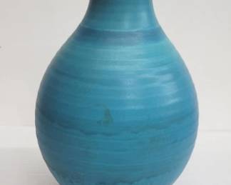 Lot # : 454 - Vintage signed pottery vase

