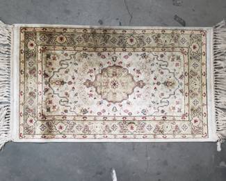 Lot # : 58 - Handmade silk rug
