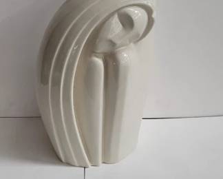 Lot # : 63 - Haeger ceramic statue
