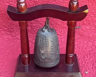 Lot # : 389z - Vintage Asian Buddhist bronze bell
