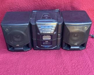 Lot # : 390z - JVC CD player & radio

