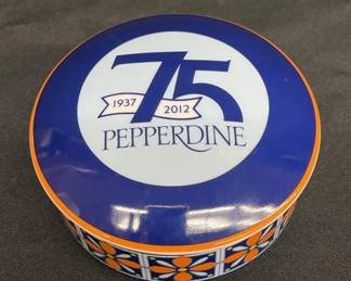 Lot # : 443v - Tiffany & Co. porcelain Pepperdine trinket box
