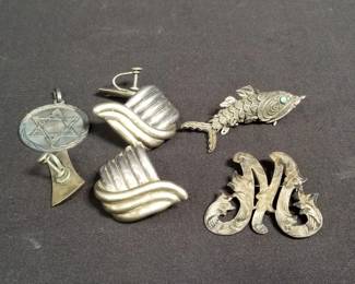 Lot # : 414 - Sterling silver earrings, brooch, pendant, etc.
